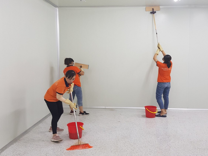 tẩy mốc tường